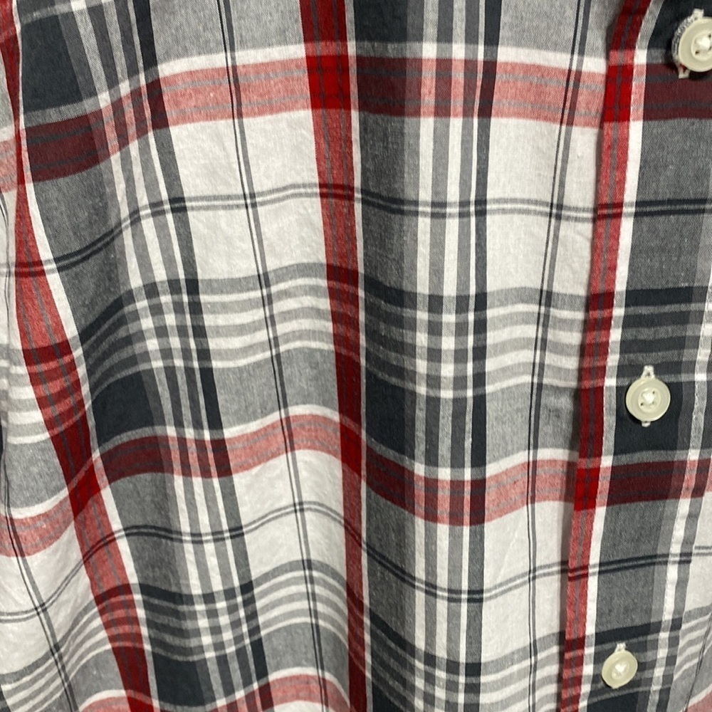 Men’s button down. - Picture 2 of 4